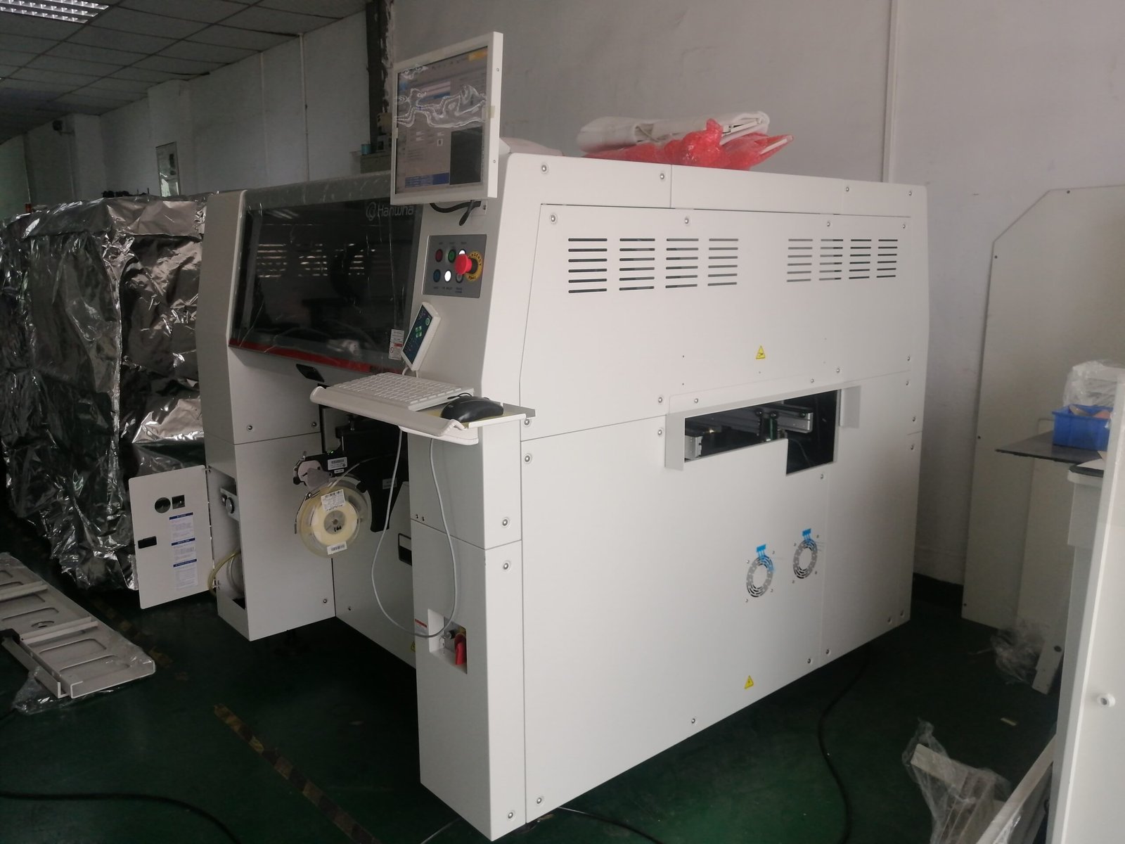 Hanwha SM482PLUS | SM482PLUS Multi-Functional Placer - Image 3